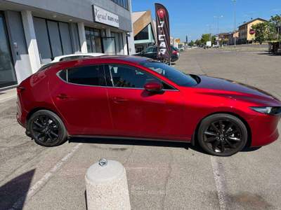 Mazda 3 3 IV 5 porte 5p 2.0 m-hybrid Executive Appearance Pack 150cv Rosso usata Calerno di Sant'Ilario d'Enza