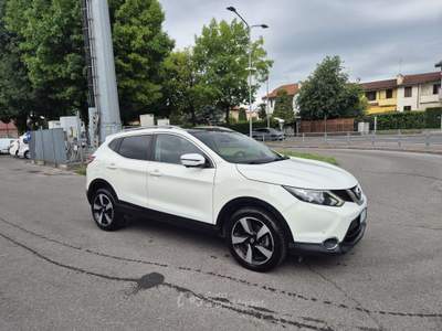 Nissan Qashqai 1.2 dig-t Tekna 115cv xtronic my16 Bianco usata Treviglio