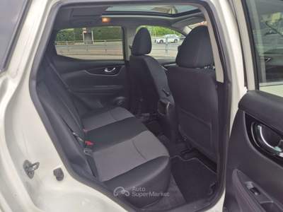 Nissan Qashqai 1.2 dig-t Tekna 115cv xtronic my16 Bianco usata Treviglio