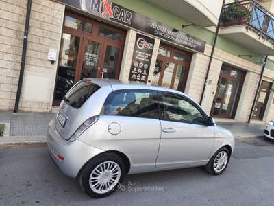 Lancia Ypsilon BENZINA 60CV Grigio usata CORATO