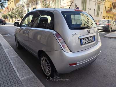 Lancia Ypsilon BENZINA 60CV Grigio usata CORATO