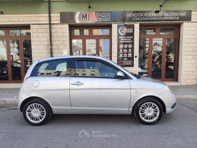 Lancia Ypsilon BENZINA 60CV Grigio usata CORATO