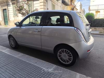 Lancia Ypsilon BENZINA 60CV Grigio usata CORATO
