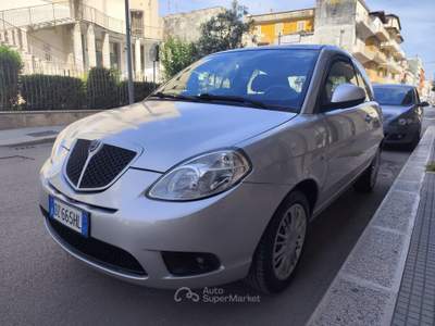 Lancia Ypsilon BENZINA 60CV Grigio usata CORATO