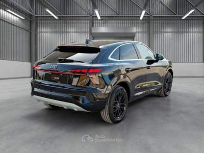 Audi Q3 Sportback 2.0 tdi Business 150cv s-tronic usata Fermo