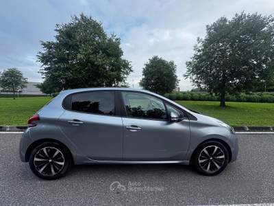Peugeot 208 5 porte Active usata GUSSAGO