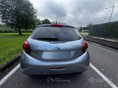 Peugeot 208 5 porte Active usata GUSSAGO