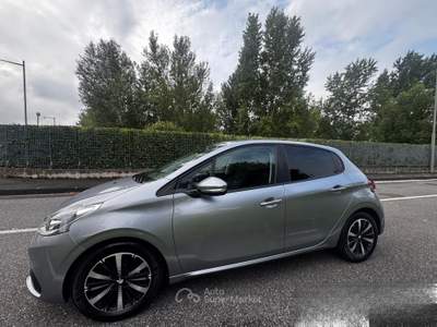 Peugeot 208 5 porte Active usata GUSSAGO