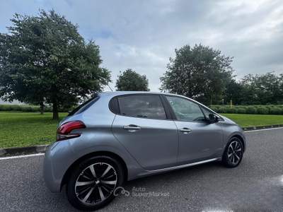 Peugeot 208 5 porte Active usata GUSSAGO