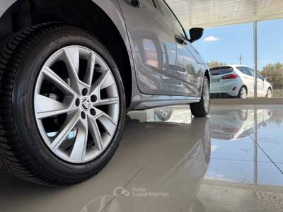 Skoda Kamiq Kamiq 1.0 TSI 110 CV DSG Style Grigio usata San Michele salentino