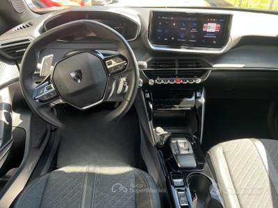 Peugeot 2008 S&S EAT8 Allure usata Modena