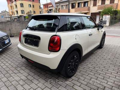 MINI Clubman One 1.5 One 75 CV usata Salzano