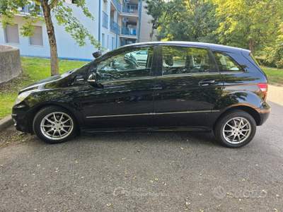 Mercedes-Benz Classe B MERCEDES B180 METANO AUTOMATICO "OK NEOPATENTATI usata Brescia