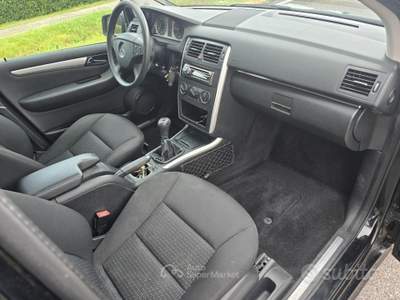 Mercedes-Benz Classe B MERCEDES B180 CDI CROME"OK NEOPATENTATI" usata Brescia