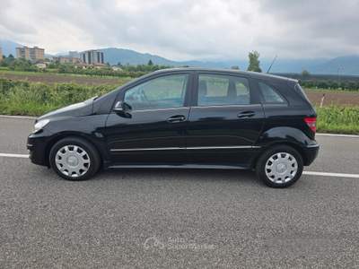 Mercedes-Benz Classe B MERCEDES B180 CDI CROME"OK NEOPATENTATI" usata Brescia