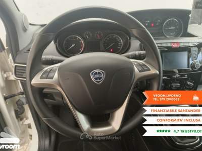 Lancia Ypsilon Ypsilon 1.2 69 CV 5 porte Gold Bianco usata Livorno