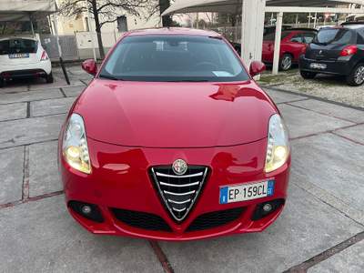 Alfa Romeo Giulietta auto tenuta bene non fumatore Rosso usata Cinisello Balsamo