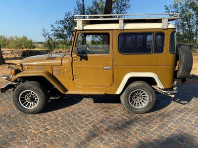 Toyota Land Cruiser BJ 40 Marrone usata Roma