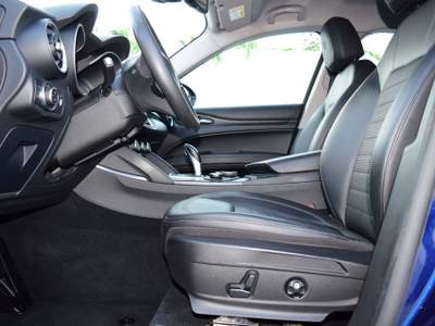 Alfa Romeo Stelvio Pack Sedili Elettrici Blu/Azzurro usata Casarano