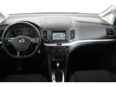Volkswagen Sharan 2.0 TDI 150 CV SCR DSG Comfortline Bianco usata Castelnuovo Rangone