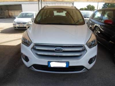 Ford Kuga  2.0 tdci ST-Line s&s 2wd 120cv powershift my19.25 usata Vasto