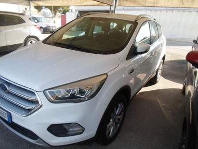 Ford Kuga  2.0 tdci ST-Line s&s 2wd 120cv powershift my19.25 usata Vasto