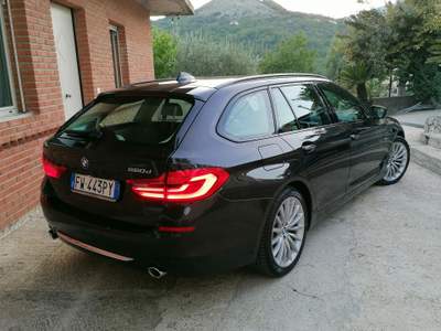 BMW Serie 5 520d Touring Luxury 190 cv FULL LED Grigio usata Oliveto Citra