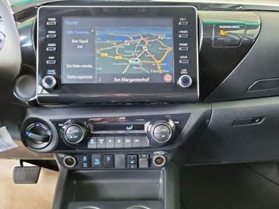 Toyota Hilux 2.8 D 4WD 4 porte Double Cab Comfort Argento usata Castelnuovo Rangone