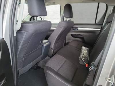 Toyota Hilux 2.8 D 4WD 4 porte Double Cab Comfort Argento usata Castelnuovo Rangone