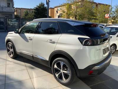Peugeot 3008 BlueHDi 130 S&S EAT8 Allure Pack usata Sant'Antonio Abate