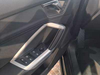 Audi Q3 AUDI Q3 SPORTBACK 45 TFSIe S-Tronic Blak Edition Nero usata Argegno