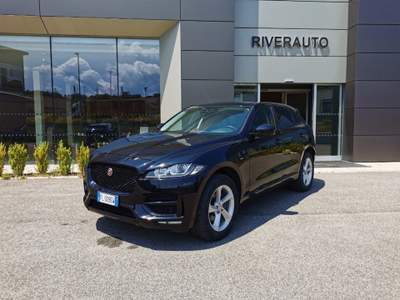 Jaguar F-Pace 2.0 D 180 CV AWD aut. R-Sport Nero usata Scarperia e San Piero
