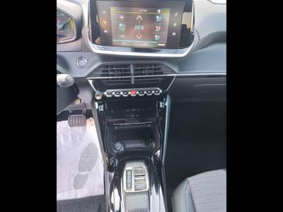 Peugeot 2008 e- Allure 100kW Bianco usata Novi Ligure