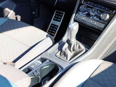 Volkswagen Touran 1.6 TDI 11 CV SCR DSG Bianco usata Castelnuovo Rangone