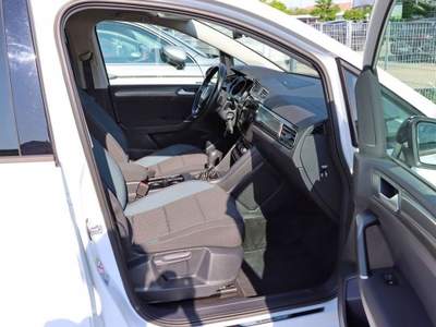 Volkswagen Touran 1.6 TDI 11 CV SCR DSG Bianco usata Castelnuovo Rangone