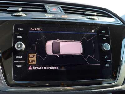 Volkswagen Touran 1.6 TDI 11 CV SCR DSG Bianco usata Castelnuovo Rangone