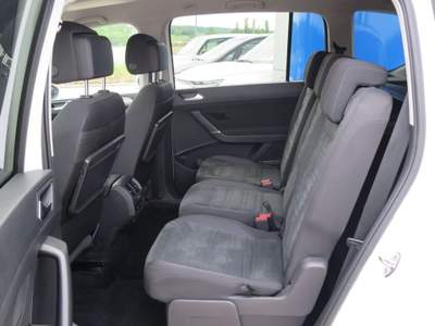 Volkswagen Touran 1.6 TDI 116 CV SCR DSG Comfortline Bianco usata Castelnuovo Rangone