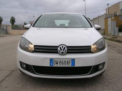 Volkswagen Golf 2.0 TDI 140CV DPF 5p. Highline Bianco usata Montemesola