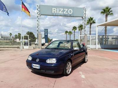 Volkswagen Golf 1.9 TDI/90 CV Highline Blu/Azzurro usata Surano