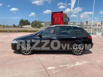 Fiat Croma 1.9 Multijet 16V aut. Emotion Blu/Azzurro usata Surano
