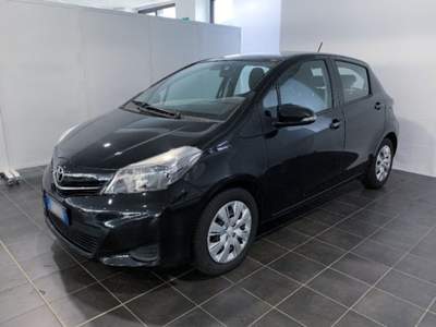 Toyota Yaris 1.4 D-4D 5 porte Active Argento usata Torino