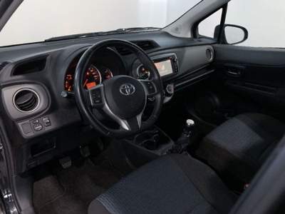 Toyota Yaris 1.4 D-4D 5 porte Active Argento usata Torino