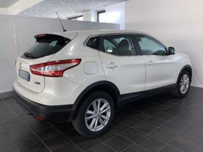 Nissan Qashqai 1.6 dCi 2WD Acenta Bianco usata Torino
