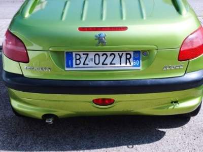 Peugeot 206 DECAPPOTTABILE (A18) Verde usata Palazzo San Gervasio