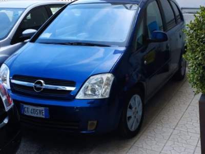 Opel Meriva (A17) Blu/Azzurro usata Palazzo San Gervasio