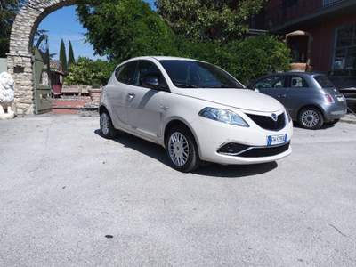 Lancia Ypsilon GOLD s&s (A23) Beige usata Palazzo San Gervasio