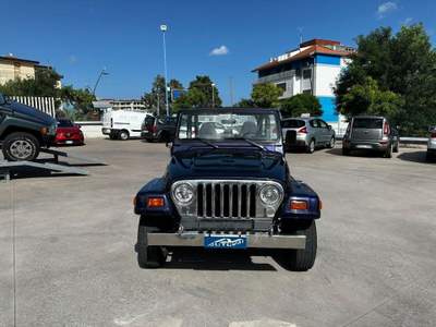 Jeep Wrangler cat Sport usata Campagna