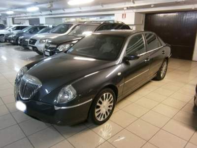 Lancia Thesis JTD Executive Bronzo usata Siena