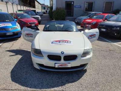 BMW Z4 Allestimento M.PERFORMACE ORIGINALE BMW Bianco usata Campagnola