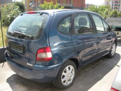 Renault Scénic buono stato Blu/Azzurro usata Frosinone